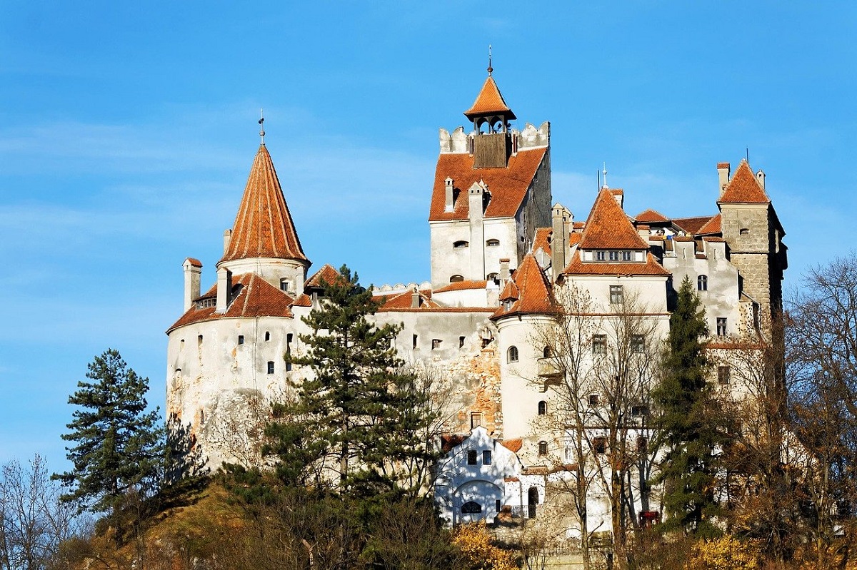 Bran Castle Transylvania All You Need To Know About Draculas Castle
